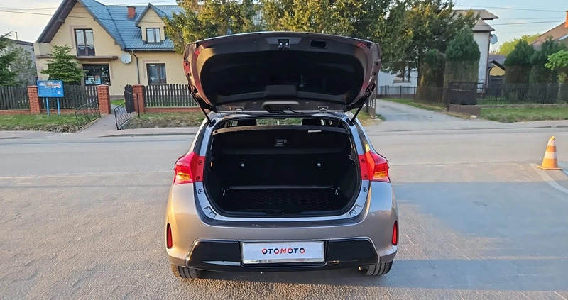 Toyota Auris cena 34900 przebieg: 225000, rok produkcji 2013 z Libiąż małe 232